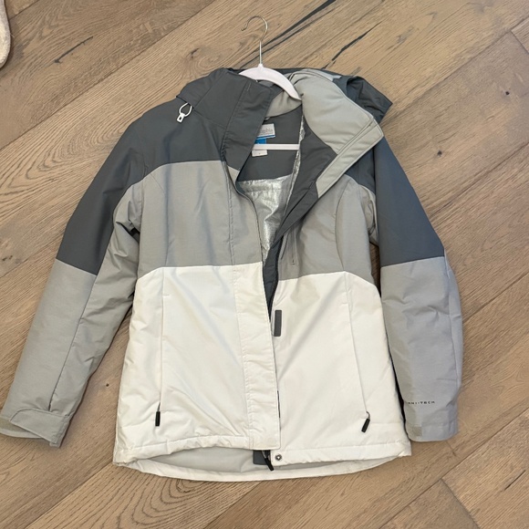 Columbia Jackets & Blazers - Columbia Ski Jacket Small